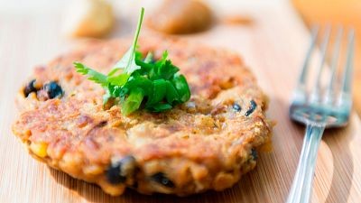 Hamburguesa de alubias negras al horno